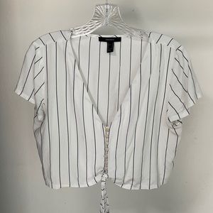 Forever 21 tie-front button-up cropped blouse
